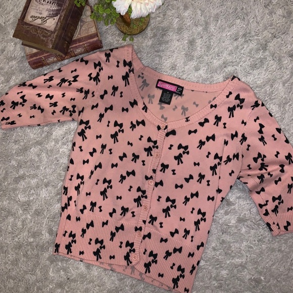 💋Say What? Women’s Cropped Cardigan - Picture 2 of 4